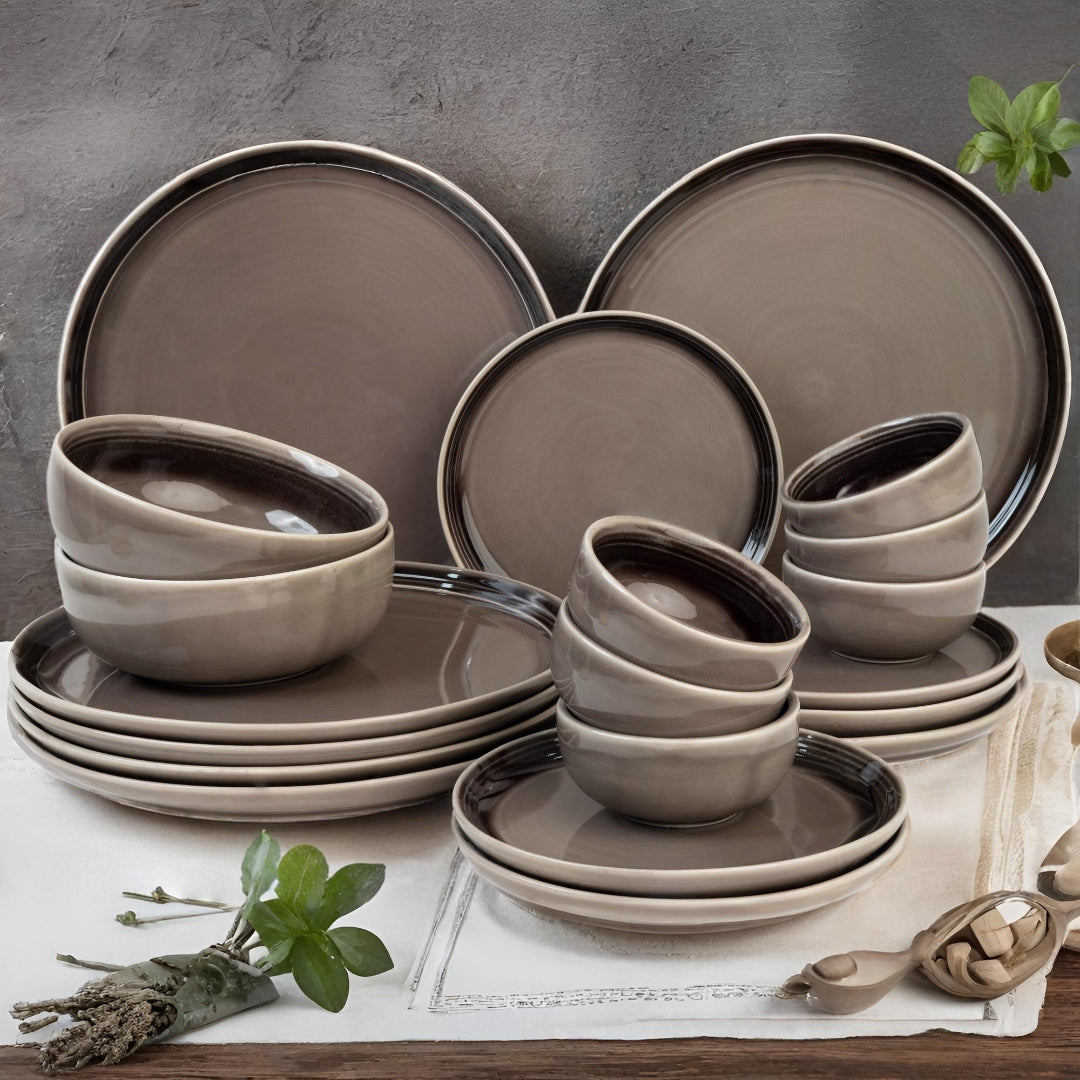 2 Serving Bowls