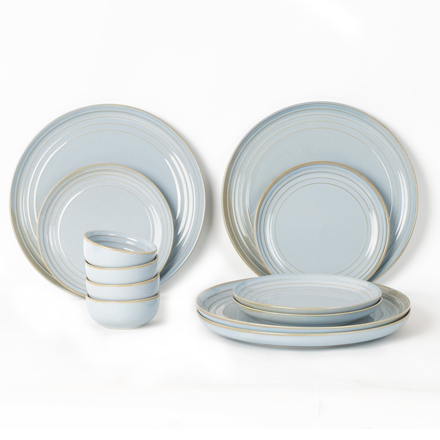 4 Small Dinner Bowls