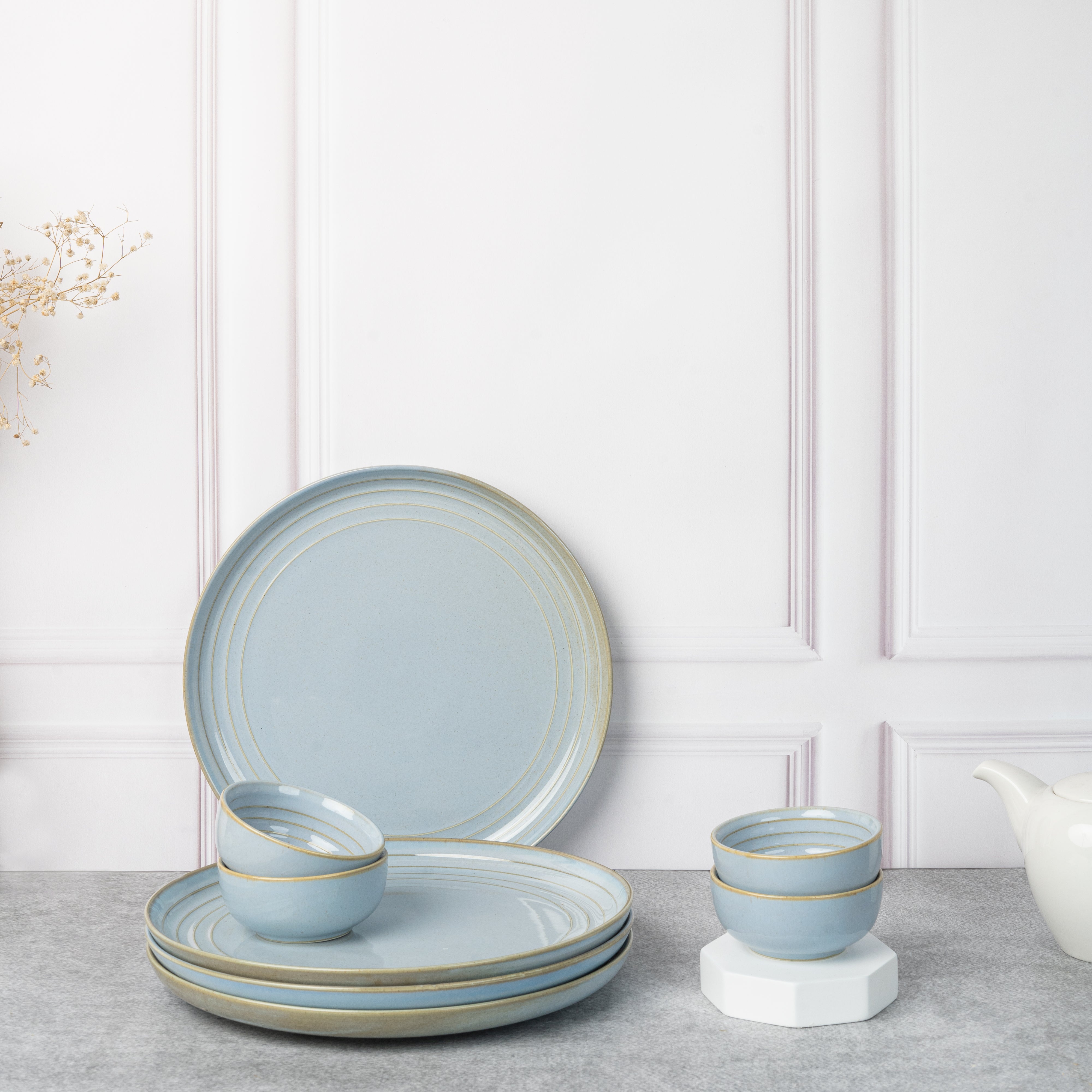 4 Small Dinner Bowls