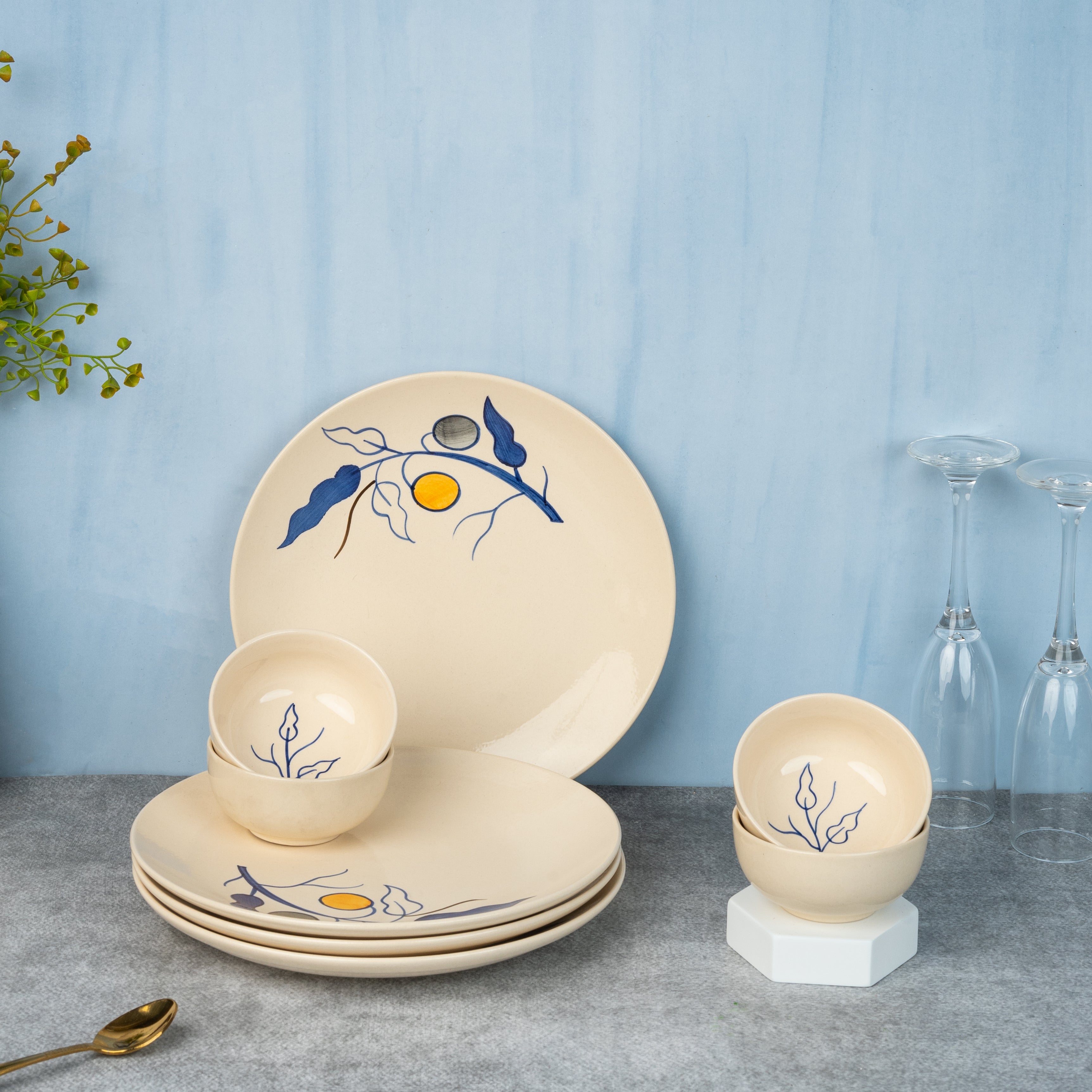 4 Small Dinner Bowls/Katori