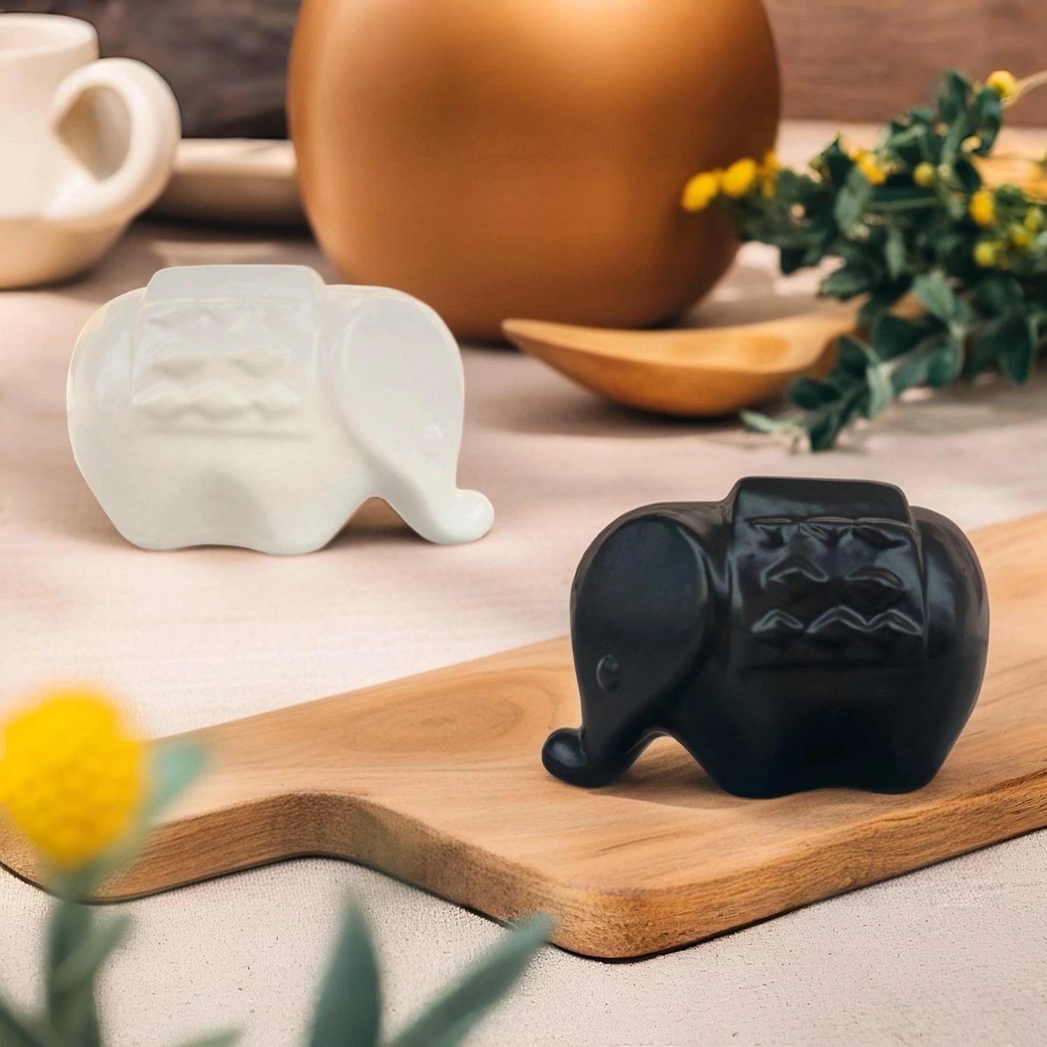 Elephant Salt & Pepper Shakers – Premium Ceramic Dining Table Set of 2 (Black & White)