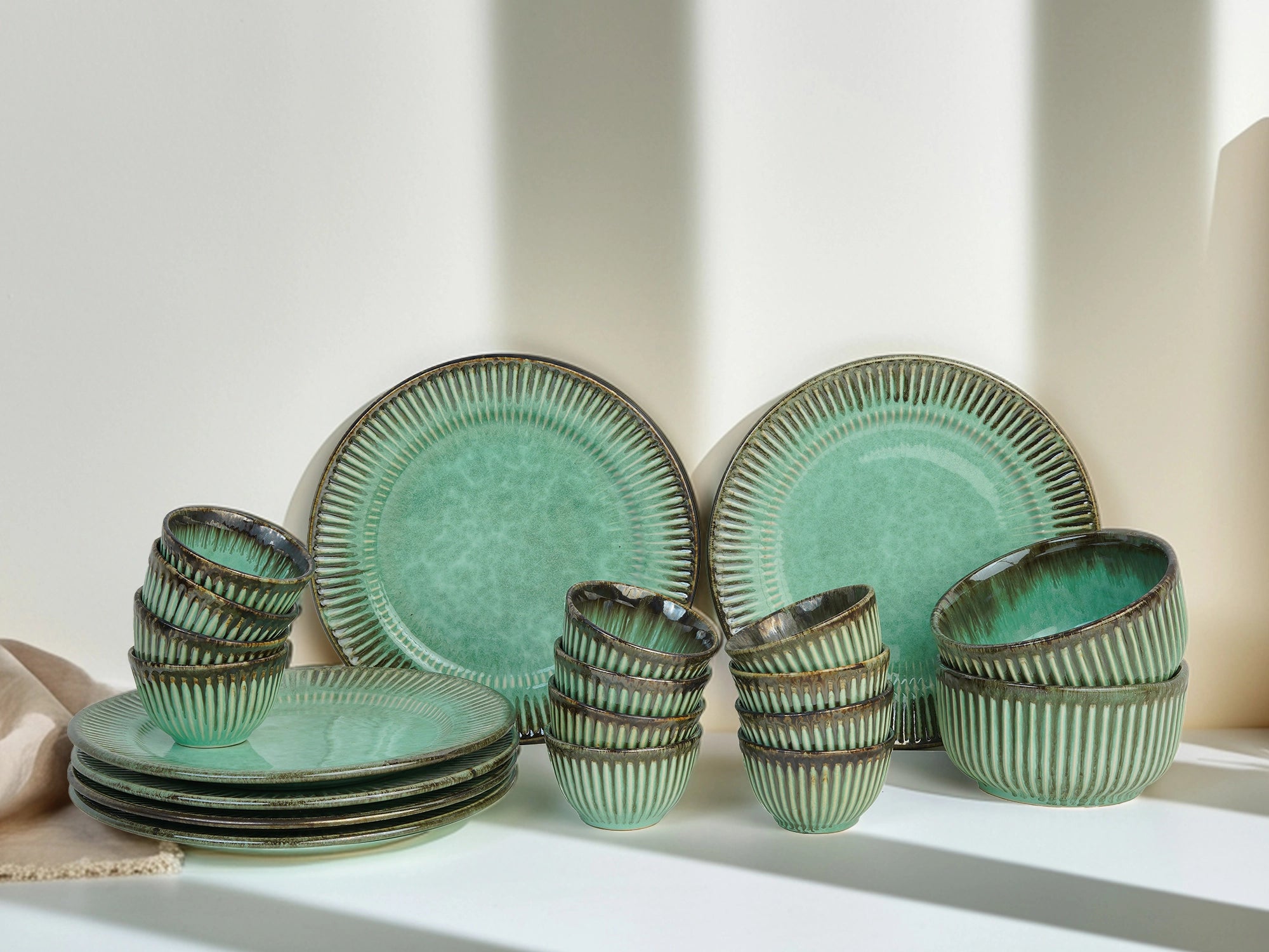 Ceramic Turquoise Plates Turquoise Green Ceramic 20-Piece Dinner