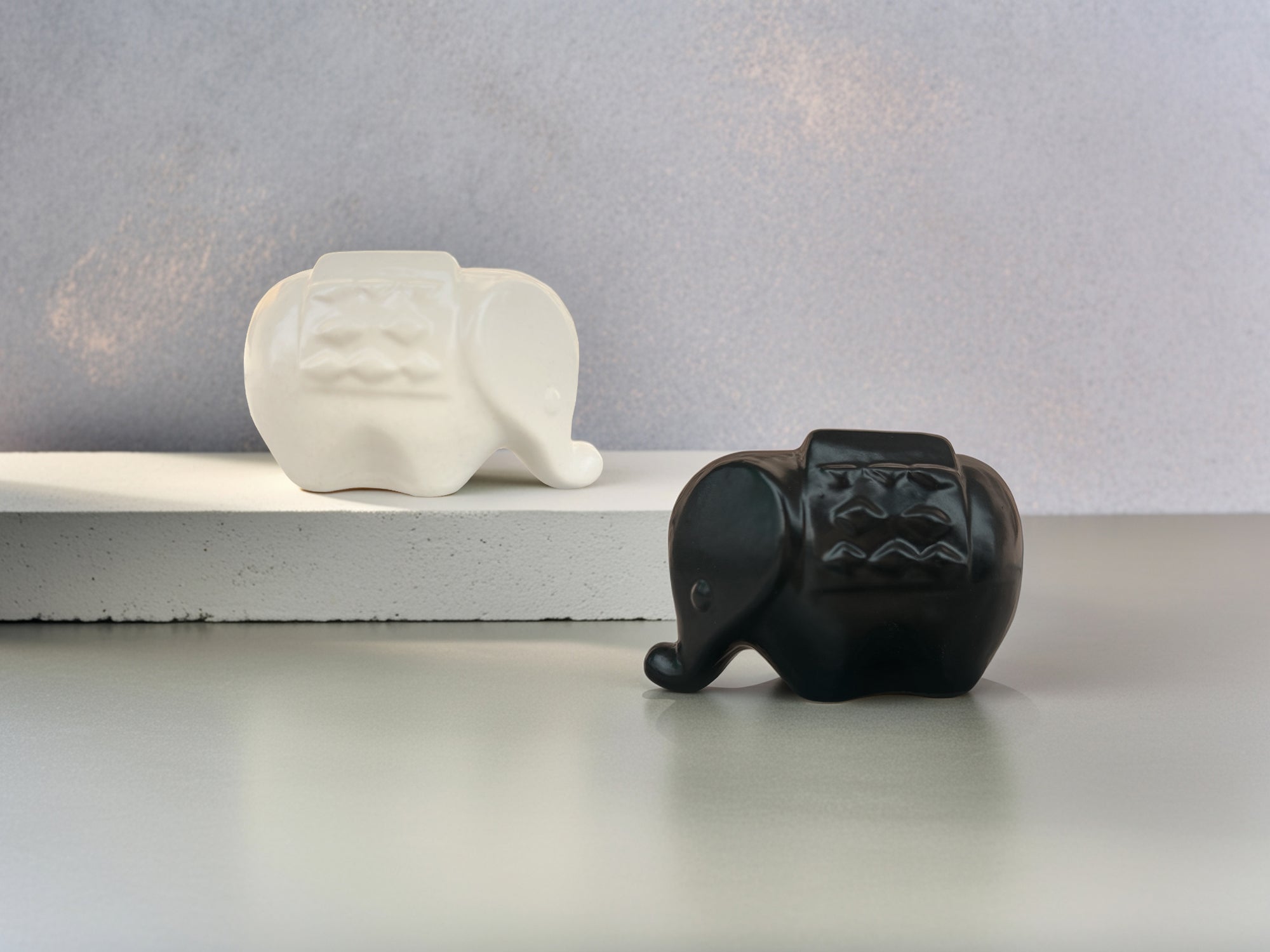 Elephant Salt & Pepper Shakers – Premium Ceramic Dining Table Set of 2 (Black & White)